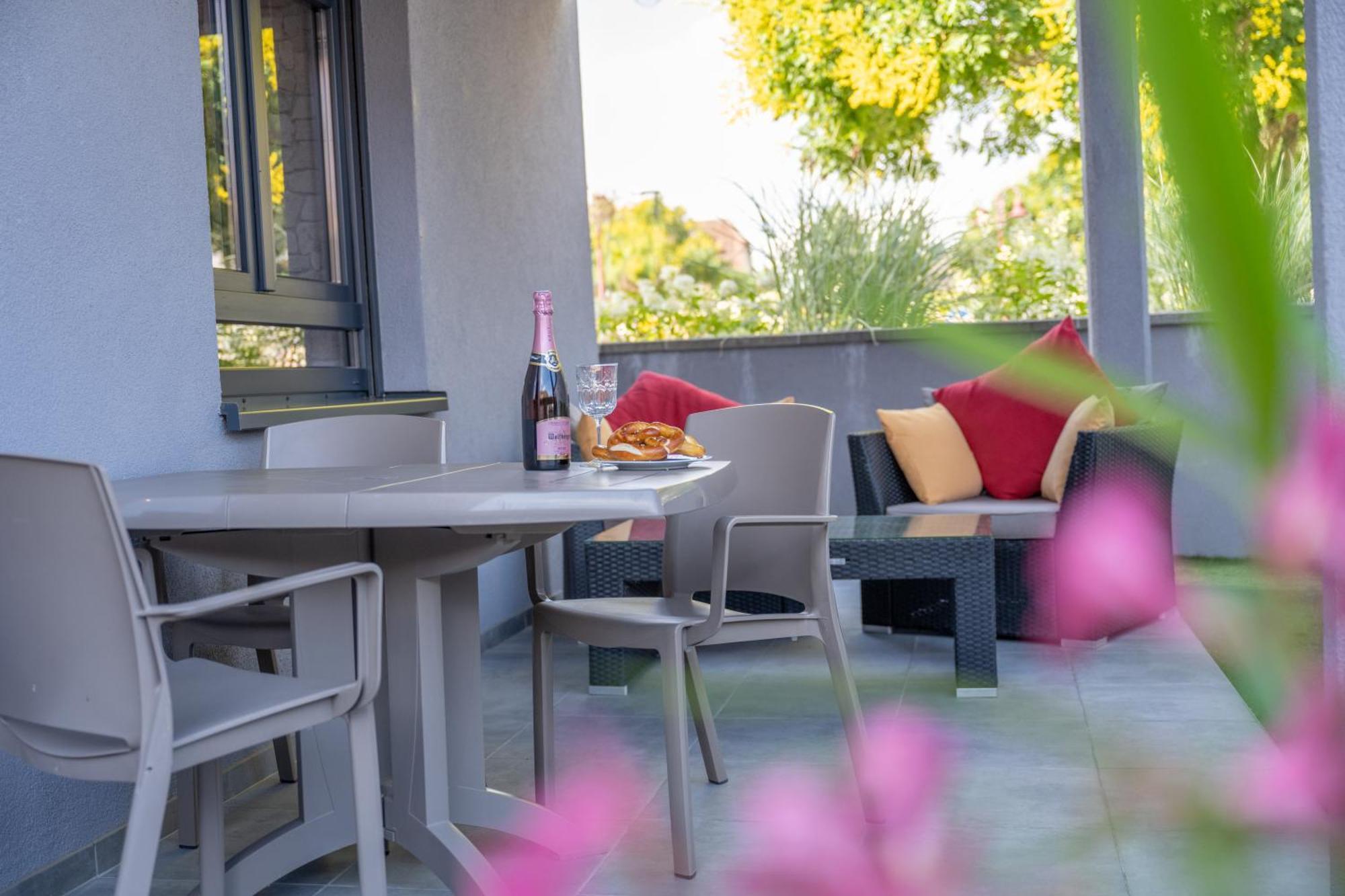Le Refuge Des Sorciers Apartment Horbourg Luaran gambar