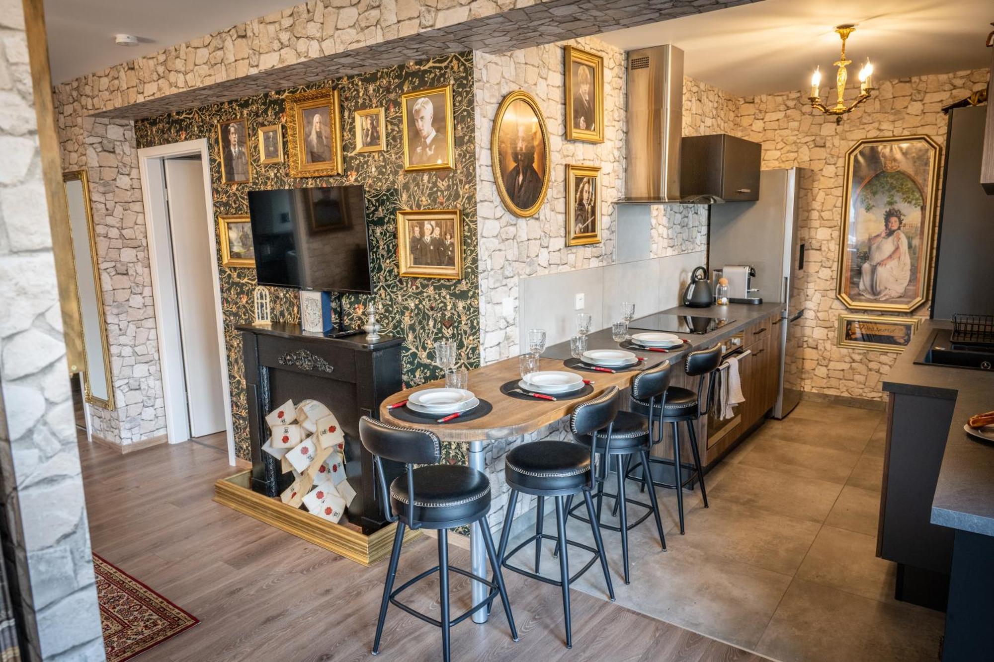 Le Refuge Des Sorciers Apartment Horbourg Luaran gambar